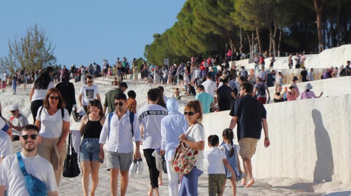 Pamukkale'ye yılın ilk 9 ayında 1 milyonun üzerinde turist geldi