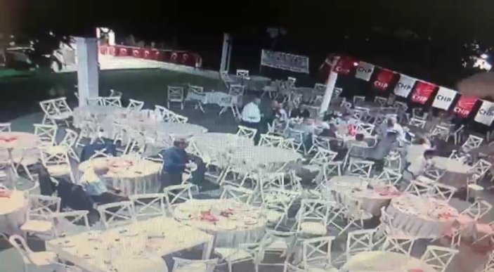 İzmir'de CHPlilerin dayanışma yemeğinde tekme tokat dayak