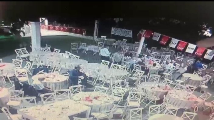 İzmir'de CHPlilerin dayanışma yemeğinde tekme tokat dayak