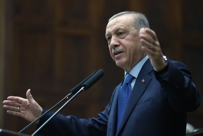 Cumhurbaşkanı Erdoğan, 'CHP'nin başörtü riyakarlığı' belgeselini izlettirdi