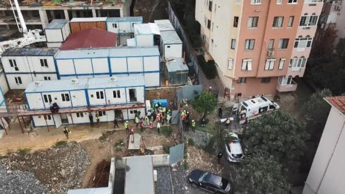 Üsküdar'da inşaat alanında göçük: 1 işçi toprak altında kaldı