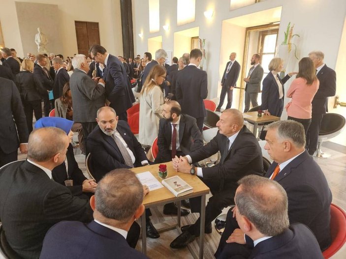 Cumhurbaşkanı Erdoğan, Aliyev ve Paşinyan aynı karede