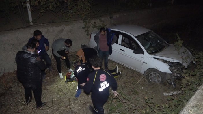 Kırıkkale'de alkollü sürücü, otomobiliyle dereye uçtu: 2 yaralı