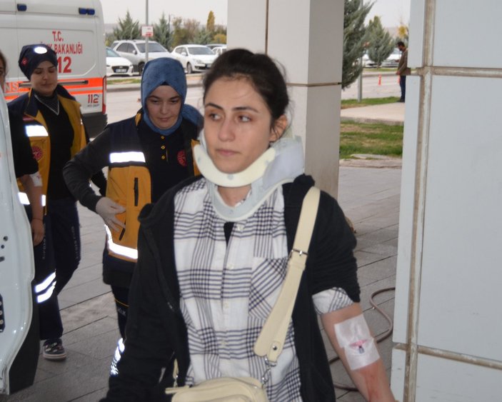 Aksaray'da öğretmenler okul dönüşü kaza yaptı