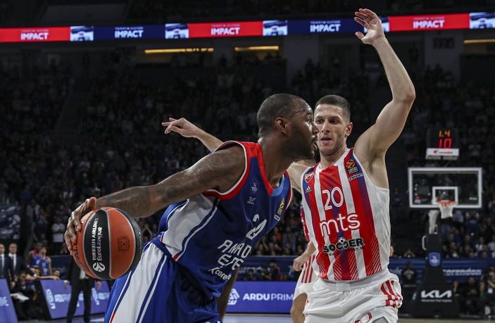 a Anadolu Efes, Euroleague'e galibiyetle başladı