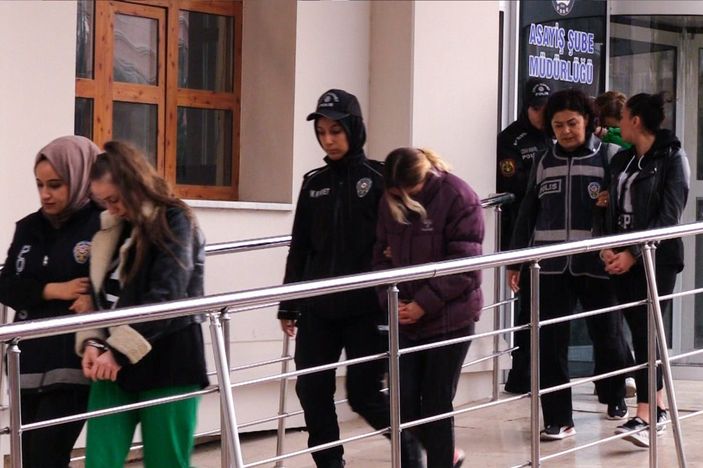 Konya'da sahte araç kiralama sitesi kurup 208 kişiyi dolandırdılar