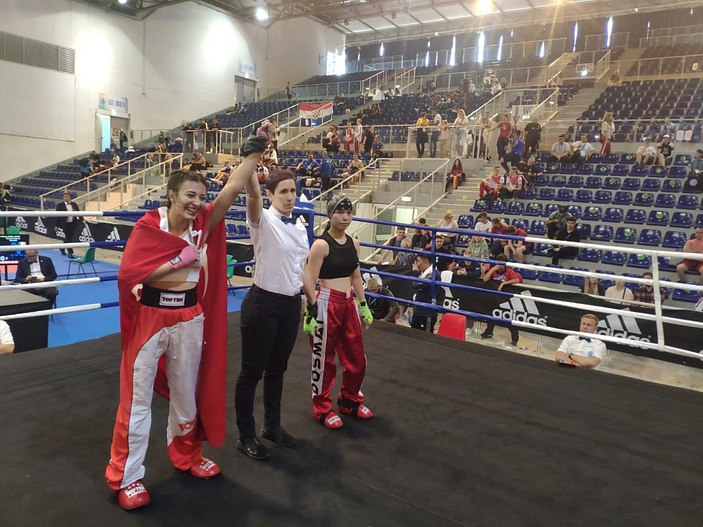 Dünya Gençler Kick Boks Şampiyonası'nda milli sporculardan 11 altın madalya