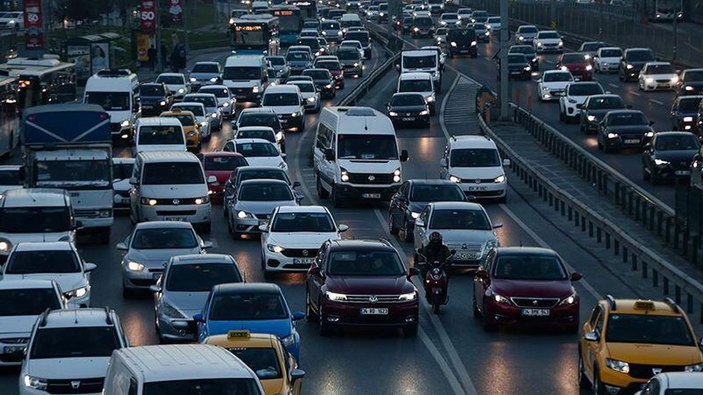 8 Ekim Cumartesi 2022 hangi kara yolunda çalışma var? Trafik yoğunluğu nasıl?