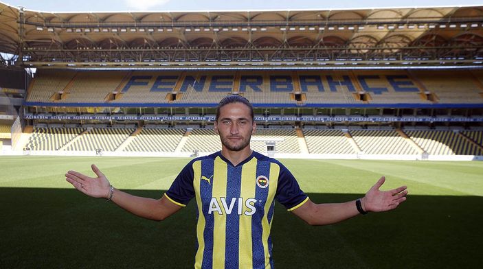 Miguel Crespo görüşme odasına