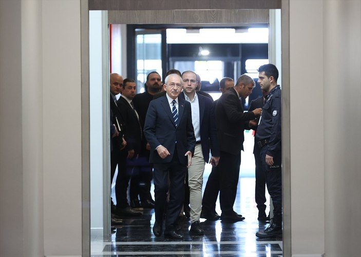 Kemal Kılıçdaroğlu, ABD'ye gitmek için İstanbul Havalimanı'nda