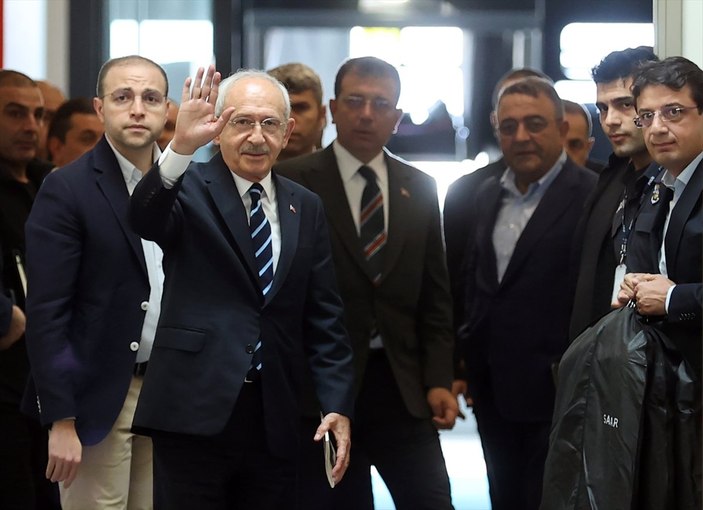 Kemal Kılıçdaroğlu, ABD'ye gitmek için İstanbul Havalimanı'nda