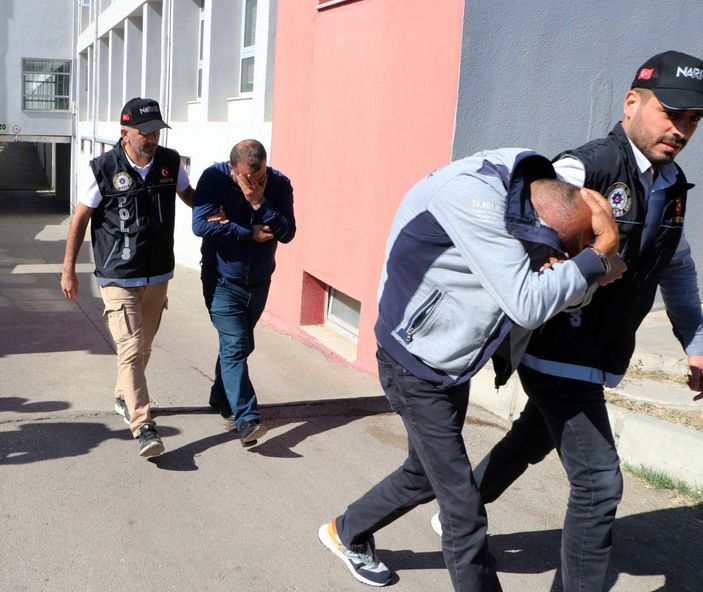 Adana'da İBB cenaze aracında 144 kilo uyuşturucu yakalandı