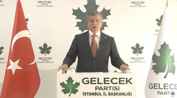 Ahmet Davutoğlu: Nefsimi tekrar ayaklar altına alıyorum