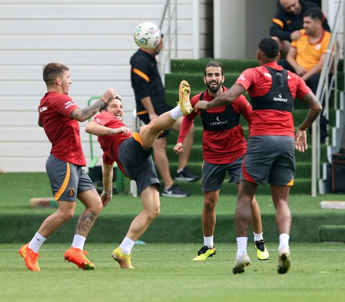 Okan Buruk, ekibine duran top antrenörü dahil etti