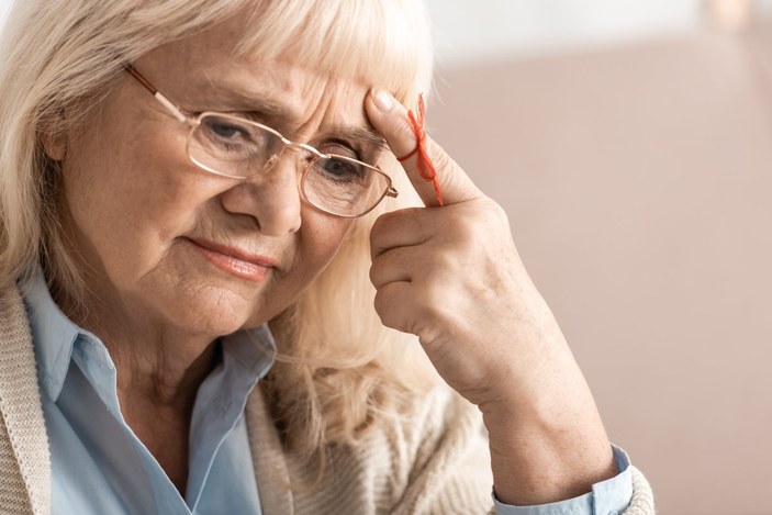 Alzheimer'ı erken tanımanızı sağlayacak 7 aşama