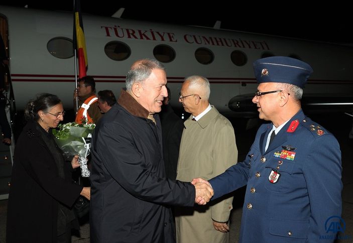 Milli Savunma Bakanı Akar Brüksel'de