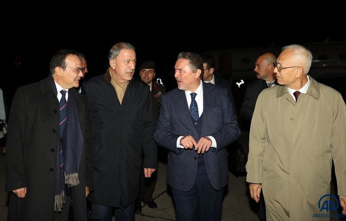 Milli Savunma Bakanı Akar Brüksel'de