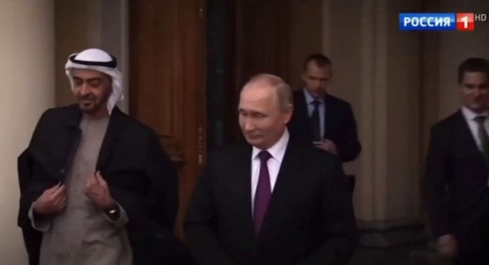 Vladimir Putin, montunu Muhammed bin Zayid'e verdi