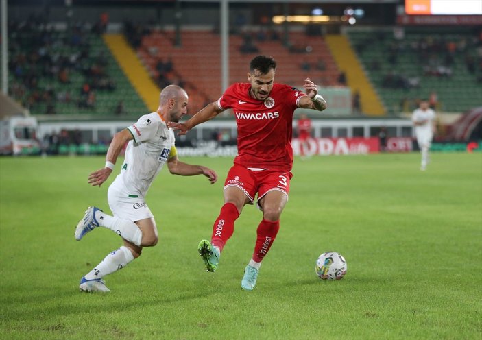 Alanyaspor, Antalyaspor'u mağlup etti