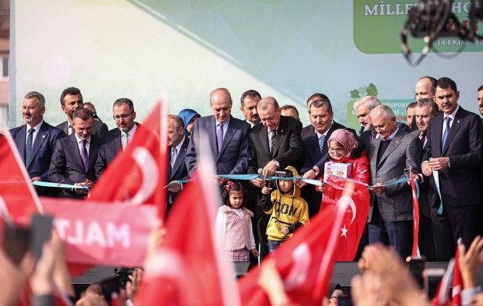 Murat Kurum, Zeytinburnu Millet Bahçesi Ve Buz Adası açılışında konuştu