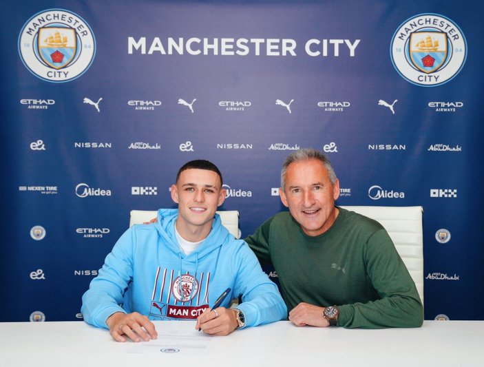 Manchester City, Phil Foden ile yeni sözleşme imzaladı