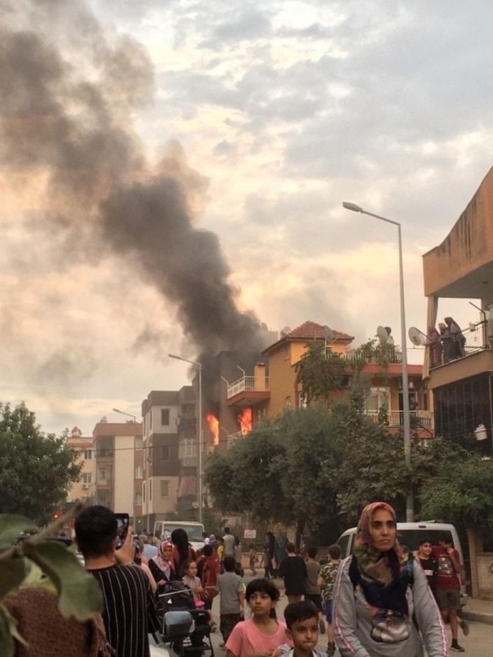 Antalya'da yangına uyurken yakalanan otizmli çocuğu ağabeyi kurtardı