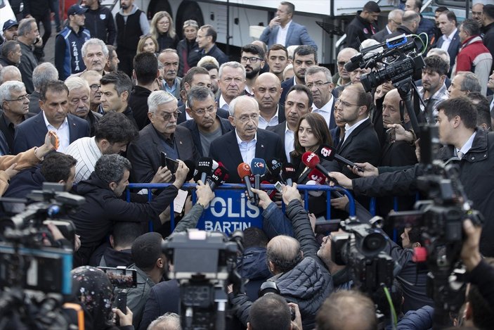 Kemal Kılıçdaroğlu, patlamanın yaşandığı maden bölgesini inceledi