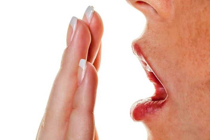 Ağız kokusu neden olur, nasıl geçer? Ağız kokusuna ne iyi gelir?