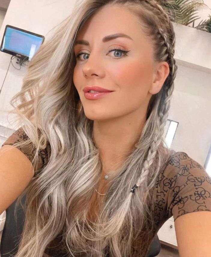 MasterChef Pelin sarışın oldu, gören dilini ısırdı!