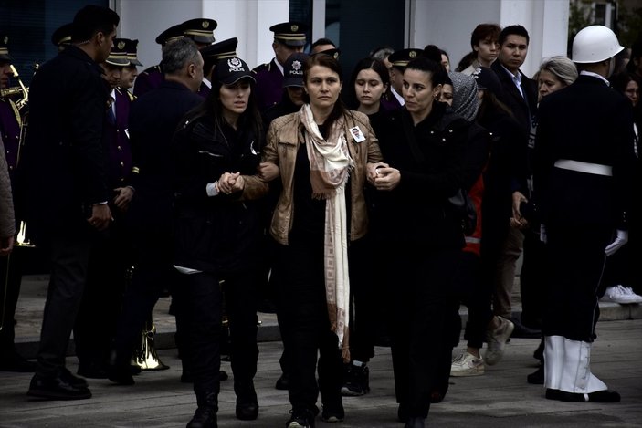 Bursa'da şehit olan polis için tören