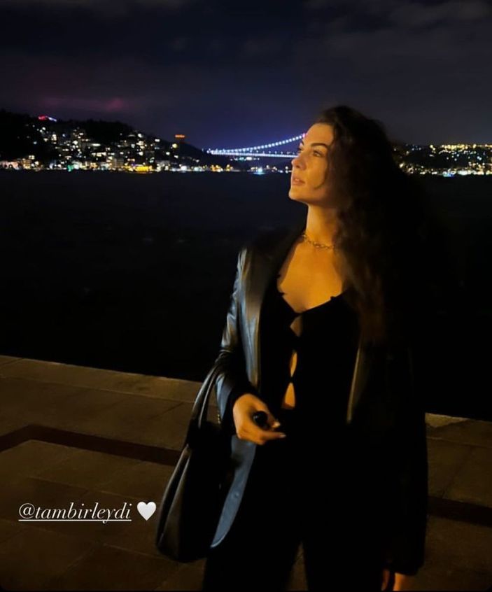Burcu Özberk sütyensiz pozuyla alev alev yaktı! 
