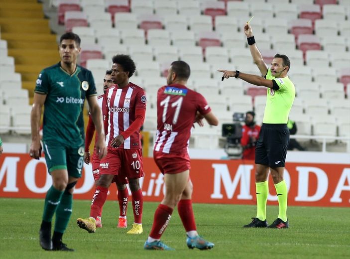 Sivasspor, Giresunspor'u farklı mağlup etti