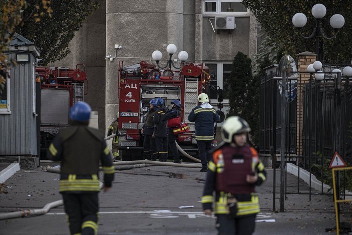 Rus ordusu Ukrayna'nın başkenti Kiev'e saldırı düzenledi