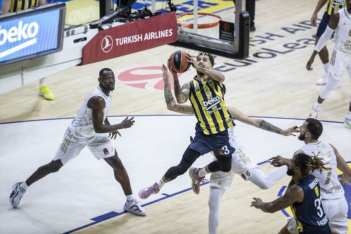 Fenerbahçe EuroLeague'de 3'te 3 yaptı