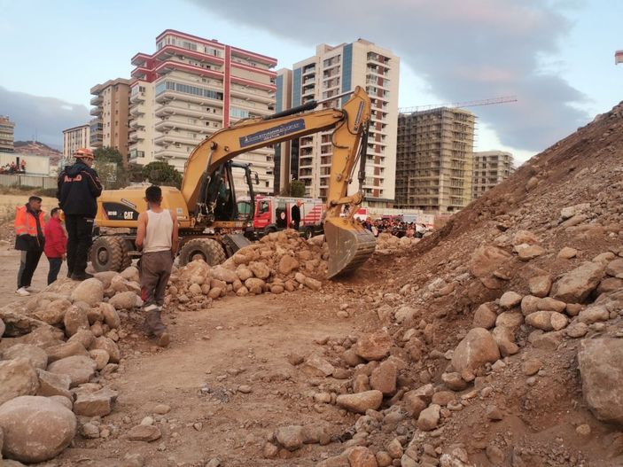 İzmir'de şaşırtan olay: Tüm ekipleri seferber etti, gerçek hayal çıktı