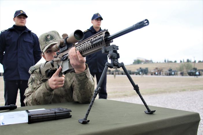 Mehmetçik'ten, 'Ateş Serbest'te hedeflere tam isabet