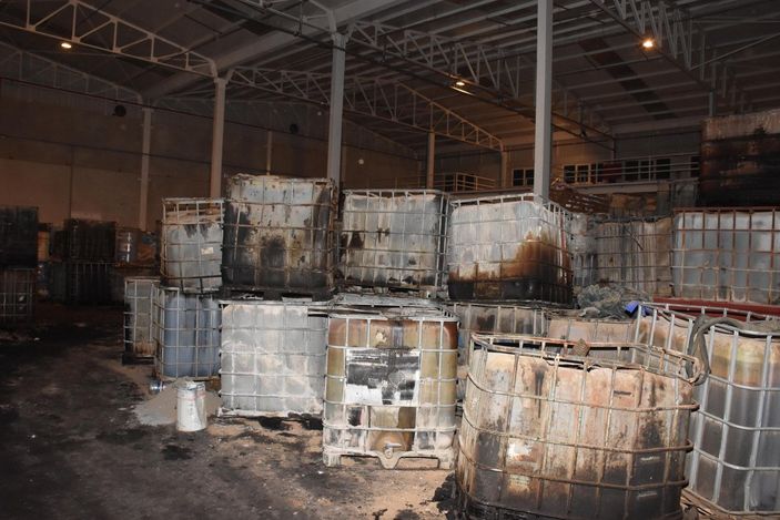 d İzmir'de depodan 1.000 ton kaçak akaryakıt çıktı, şüpheli serbest bırakıldı