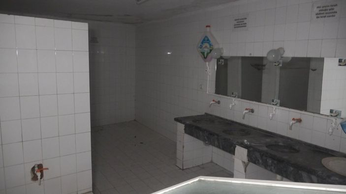 i Bursa'da camiye dadanan hırsızlar yakalandı