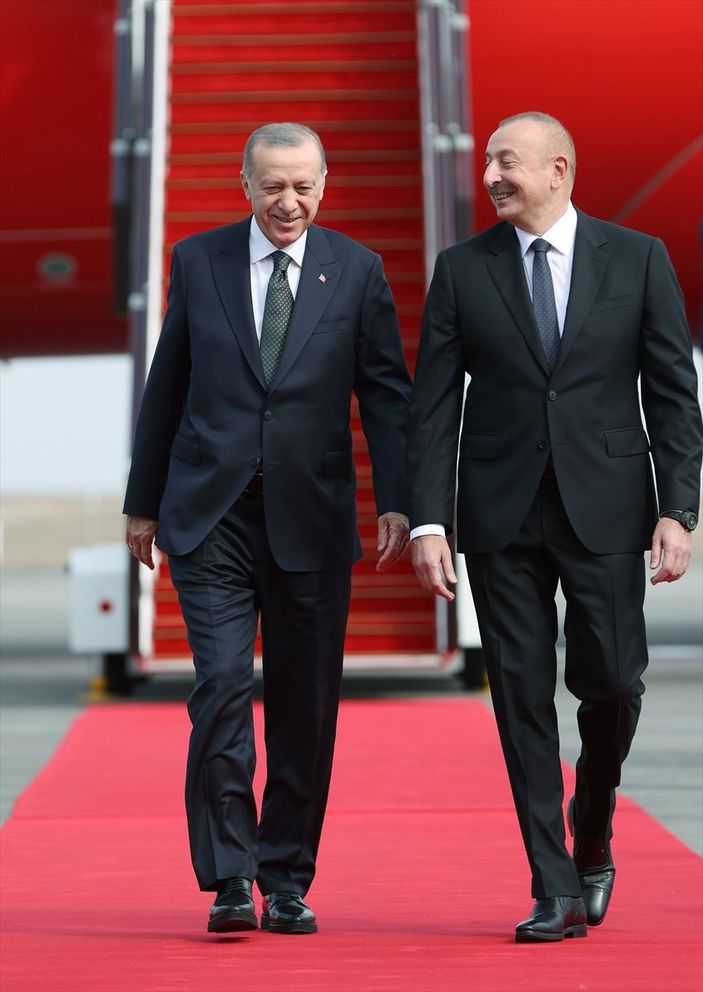 a Cumhurbaşkanı Erdoğan ve Aliyev, Zengilan Havalimanı'nın açılışını yaptı