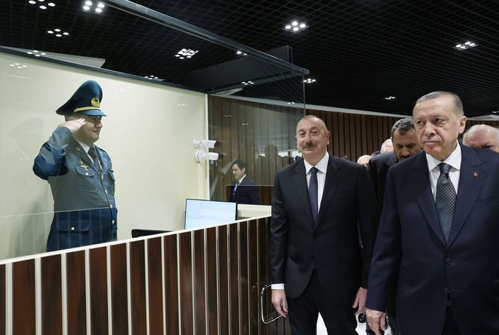 a Cumhurbaşkanı Erdoğan ve Aliyev, Zengilan Havalimanı'nın açılışını yaptı