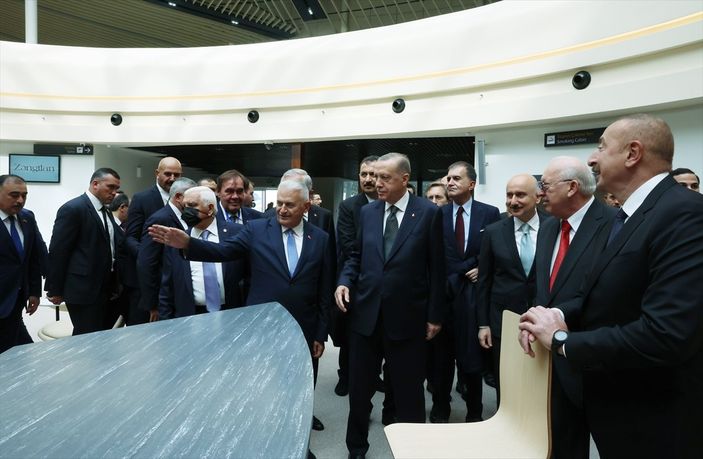 a Cumhurbaşkanı Erdoğan ve Aliyev, Zengilan Havalimanı'nın açılışını yaptı