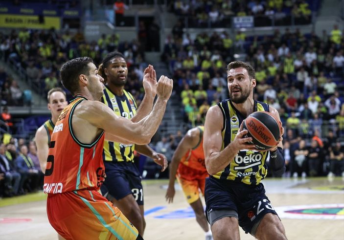Fenerbahçe EuroLeague'de 4'te 4 yaptı