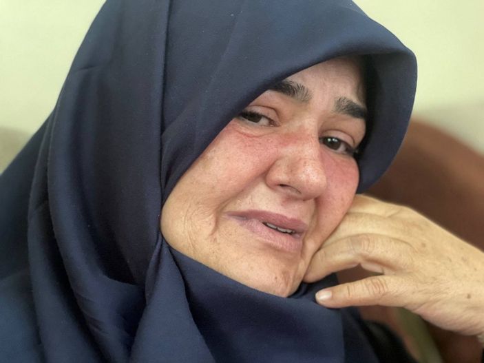 Antalya'da kayıp genci ailesi, krokiyle kanalizasyonda aradı