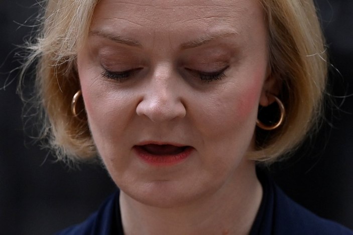 İngiltere Başbakanı Liz Truss istifa etti