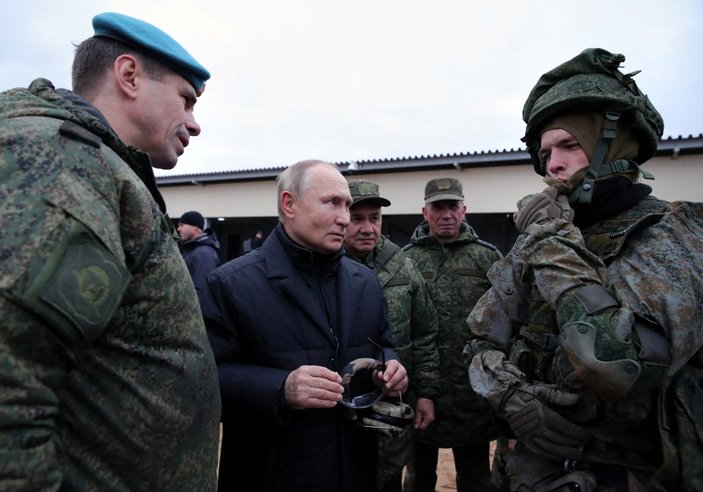 Putin'den orduya çağrılanların hazırlık sürecine denetleme
