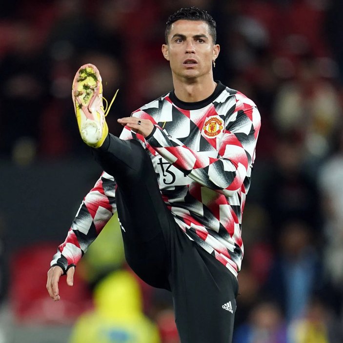 Cristiano Ronaldo süre alamayınca sahayı terk etti