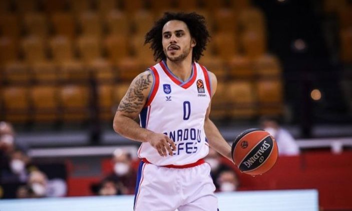 Anadolu Efes'in yıldızı Shane Larkin sahalara ne zaman dönecek?