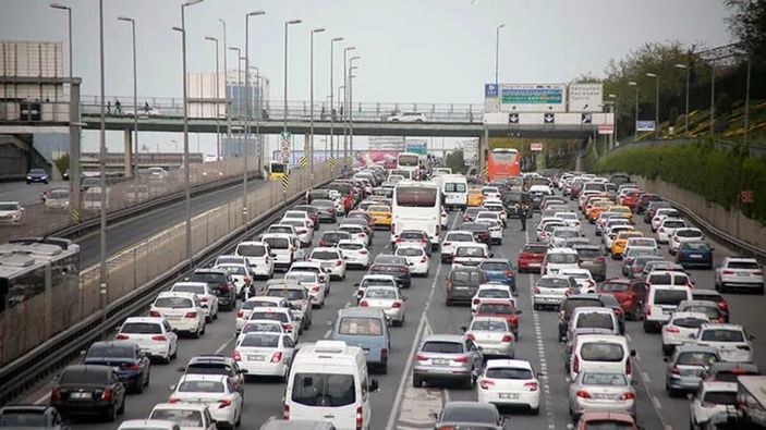 20 Ekim 2022 trafik yoğunluğu nasıl? Hangi yollar kapalı? İBB trafik yoğunluk haritası!