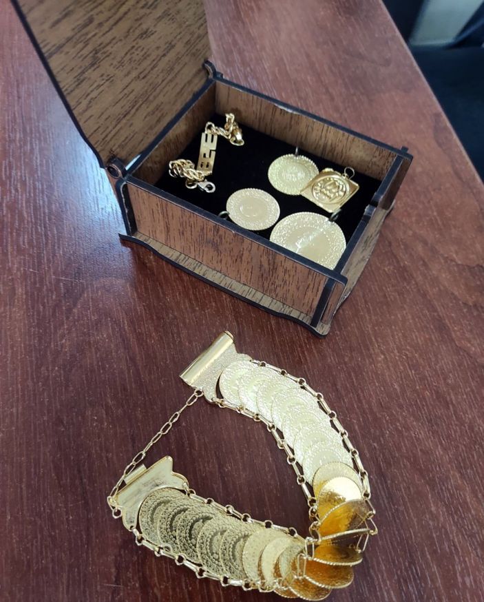 d Adana'da, e-ticaret sitesinin hackleyip 15 milyon TL dolandıran örgüte operasyon