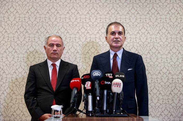 a Binali Yıldırım ambulans uçakla İstanbul'a getirildi